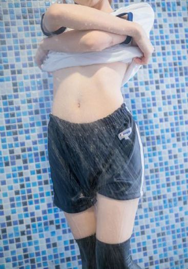 欧美美女裸体手慰_剧情片手机免费观看完整